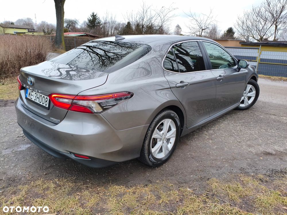 Toyota Camry 2.5 Hybrid Comfort CVT - 3