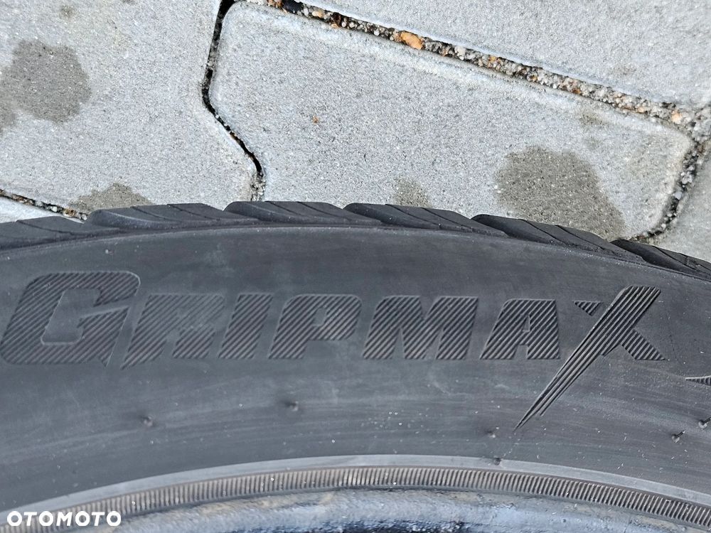 OPONA OPONY GRIPMAX SUREGRIP 275/40 R20 DOT 4721 - 4