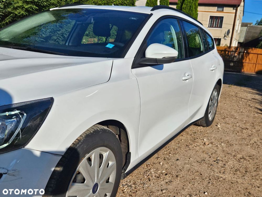 Ford Focus 1.5 EcoBlue SCR Trend - 3