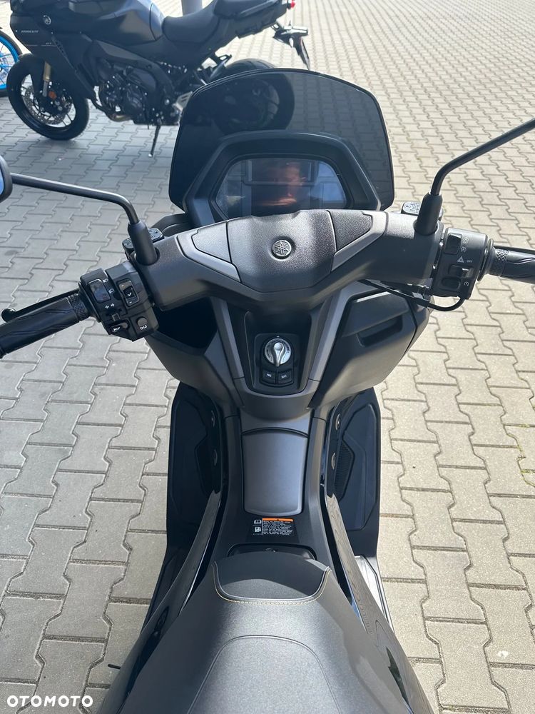 Yamaha NMAX - 6