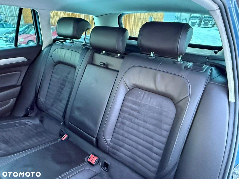 Volkswagen Passat - 23