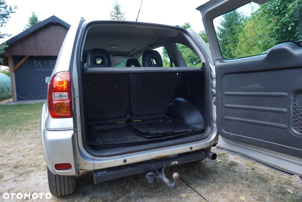 Toyota RAV4 D-4D 4x4 Executive - 14