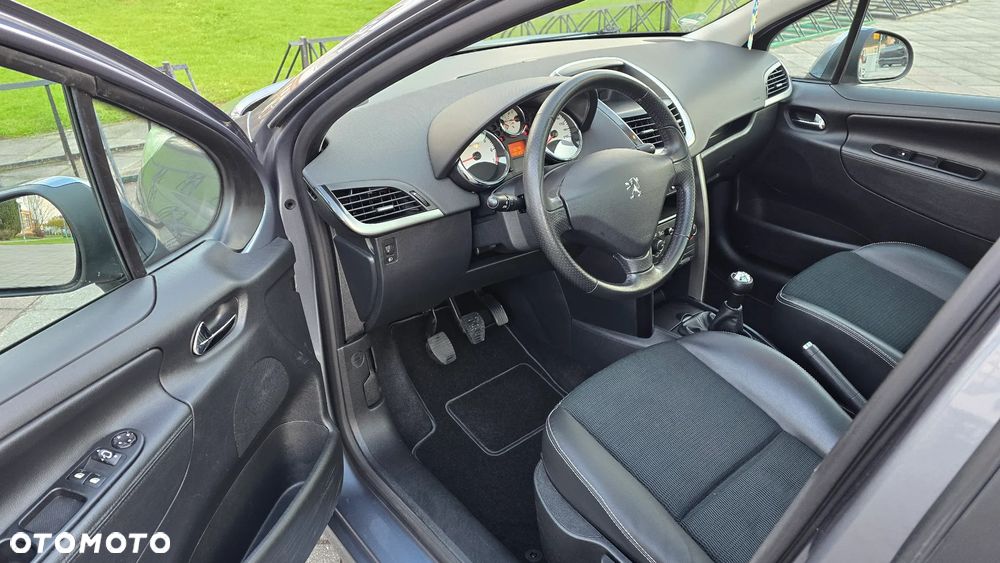 Peugeot 207 - 9
