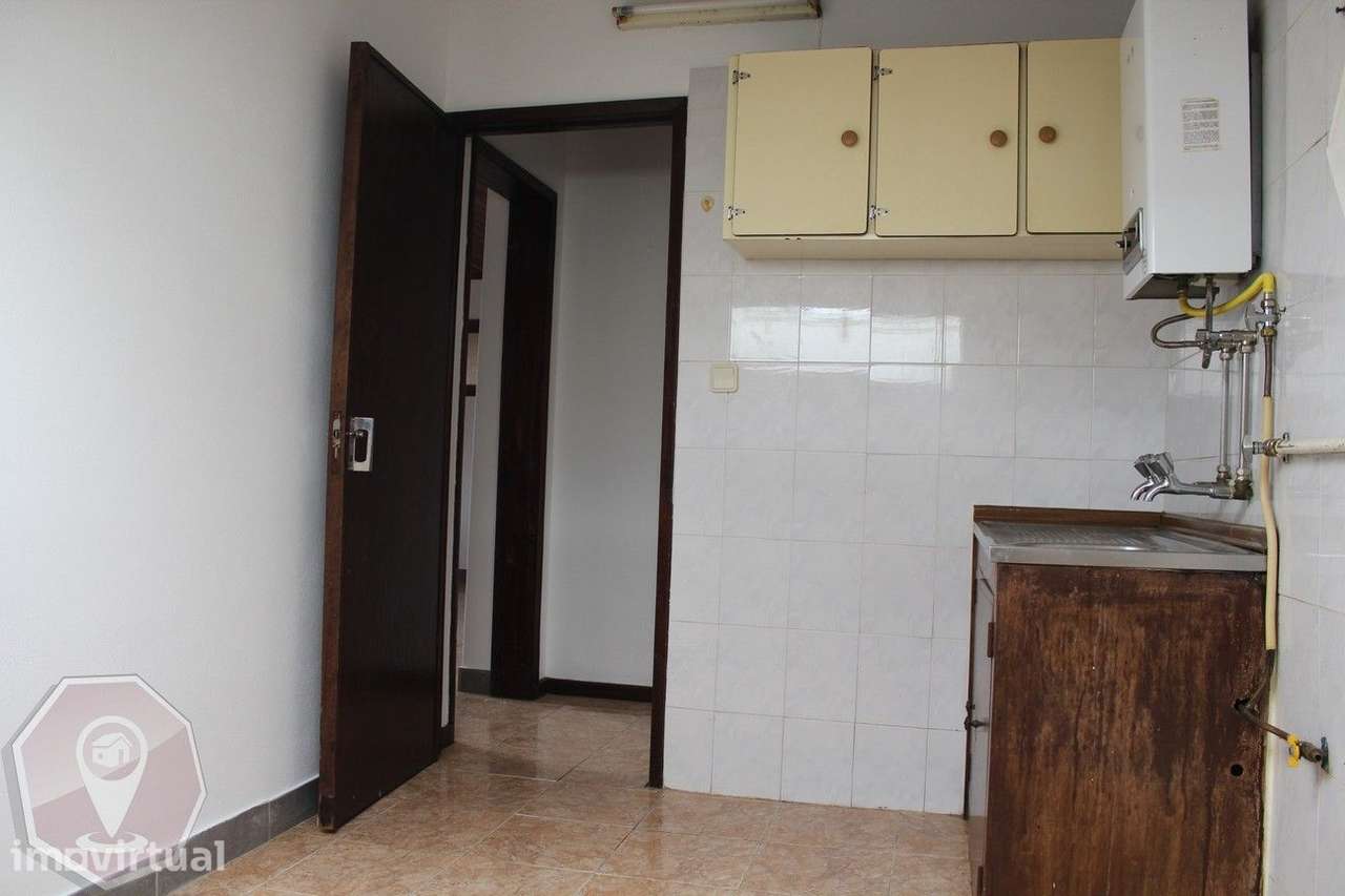 Apartamento T2 Vale de Cambra - para investidor - Grande imagem: 3/26
