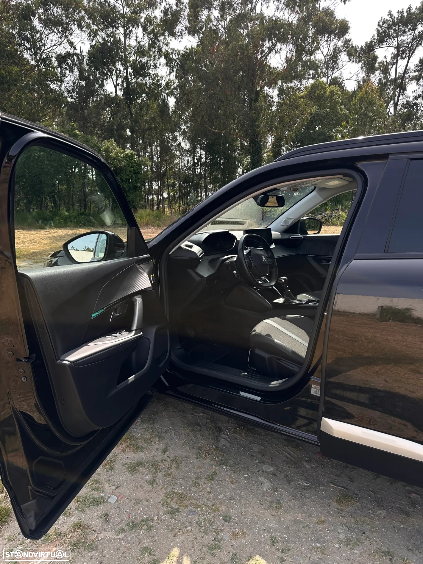 Peugeot 2008 1.2 PureTech Allure - 15