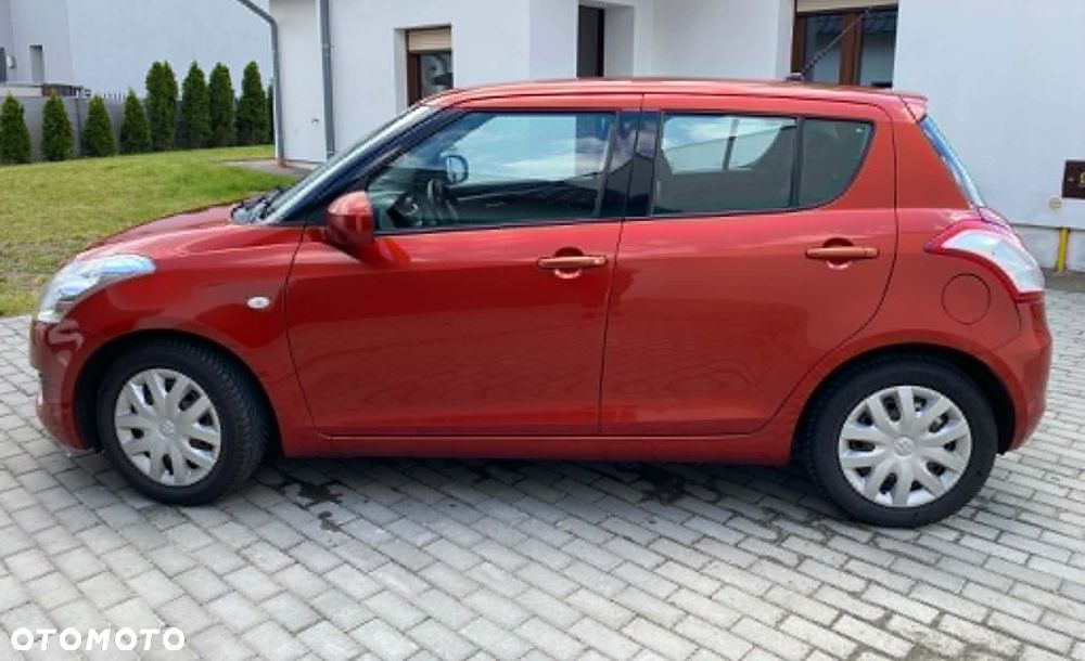 Suzuki Swift - 1