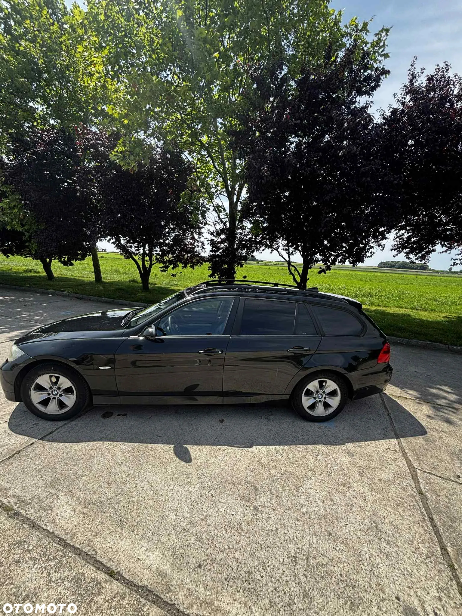 BMW Seria 3 320i Touring - 3