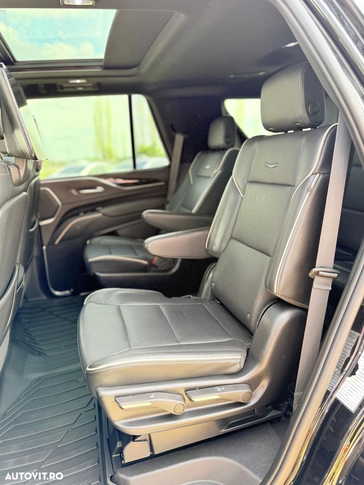 Cadillac Escalade 6.2 V8 AWD AT Platinum - 12
