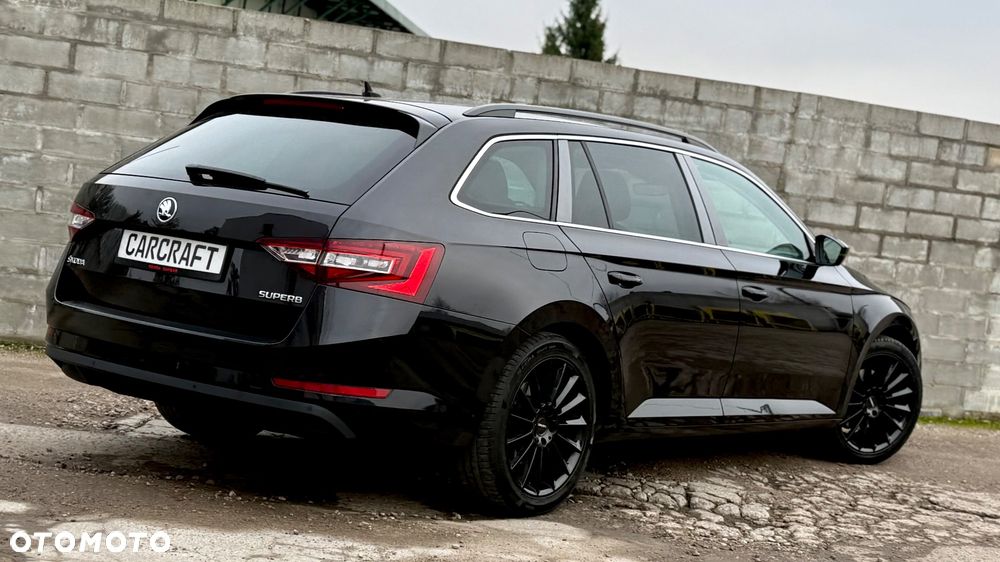 Skoda Superb 2.0 TDI DSG Ambition - 17