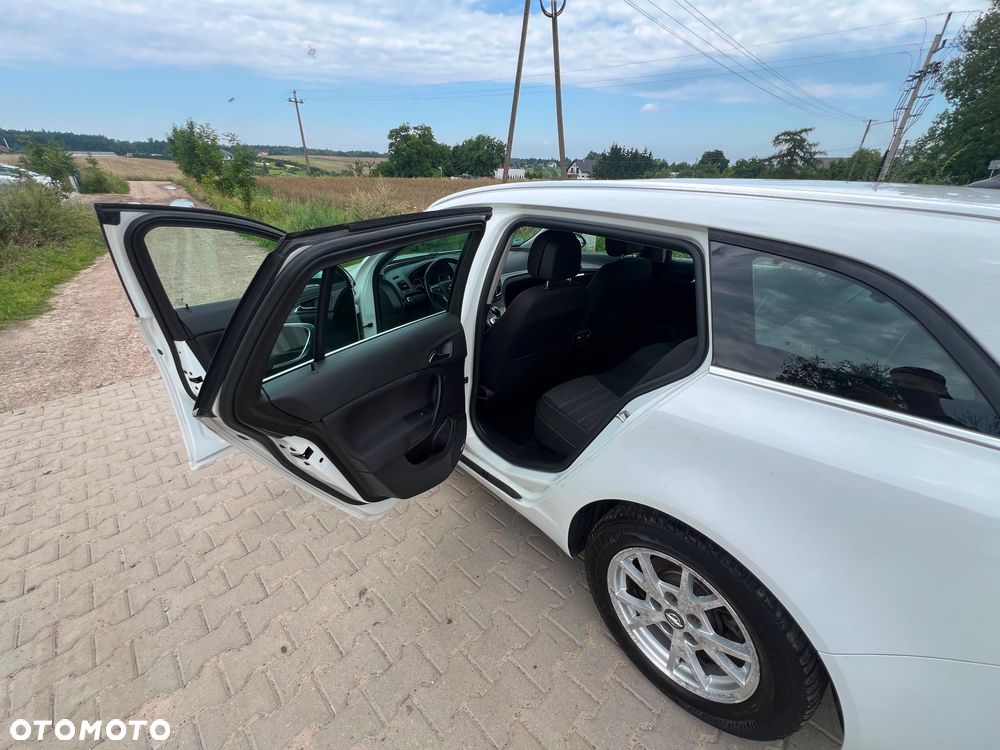 Opel Insignia - 16