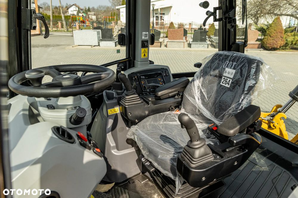 Caterpillar CAT 444 - 29