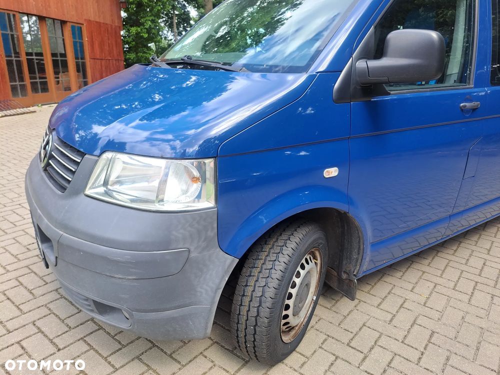 Volkswagen Transporter - 1