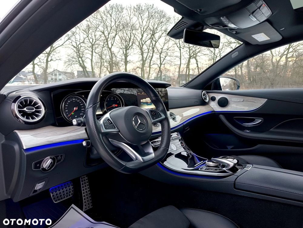 Mercedes-Benz Klasa E 200 9G-TRONIC - 22