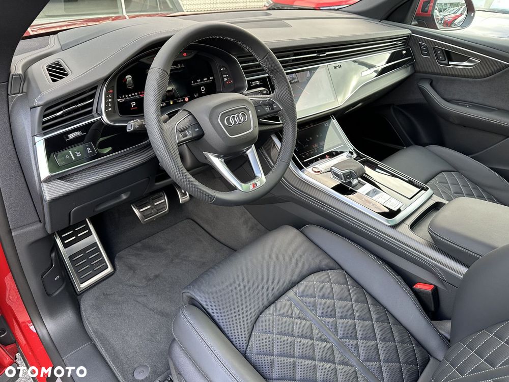 Audi SQ8 - 12