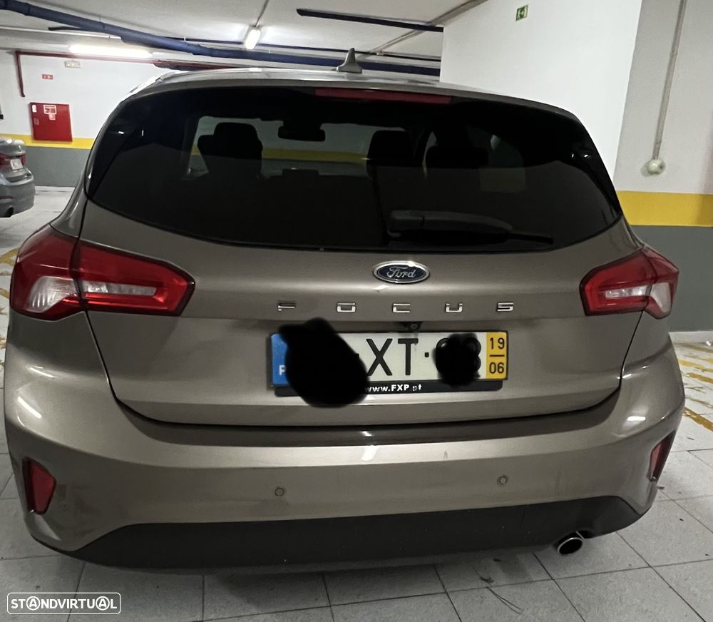 Ford Focus 1.0 EcoBoost Business Aut. - 4