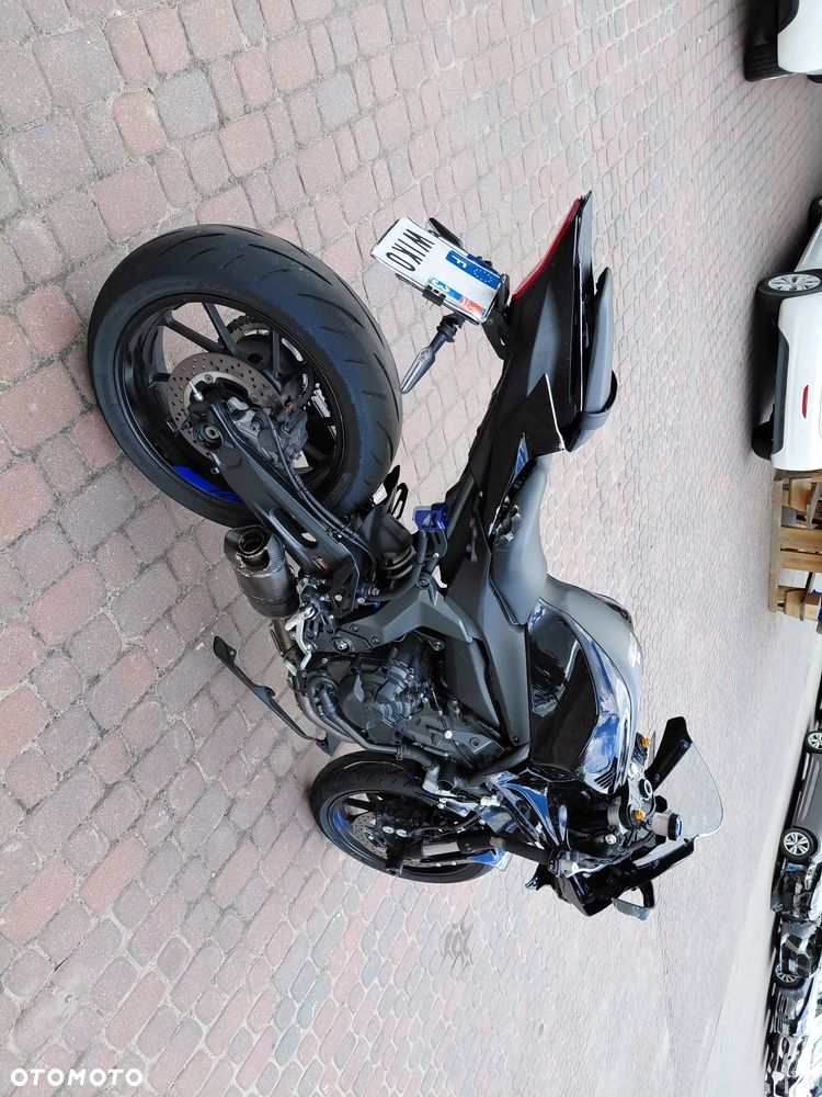 Yamaha R7 - 5