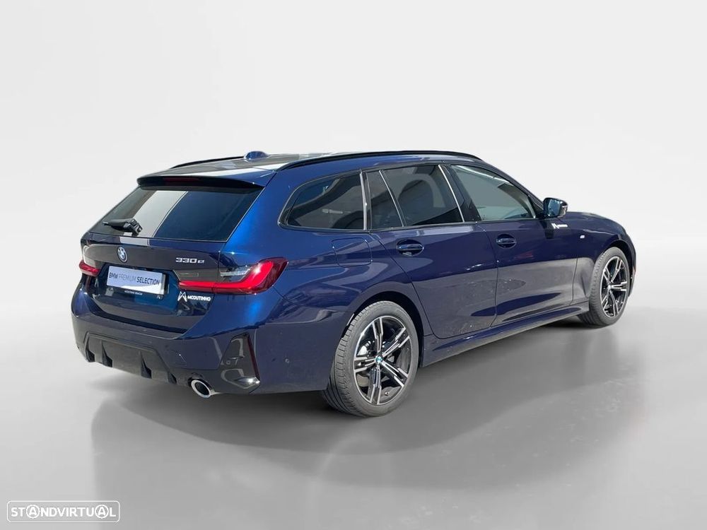 BMW 330 e Touring Pack Desportivo M Auto - 6