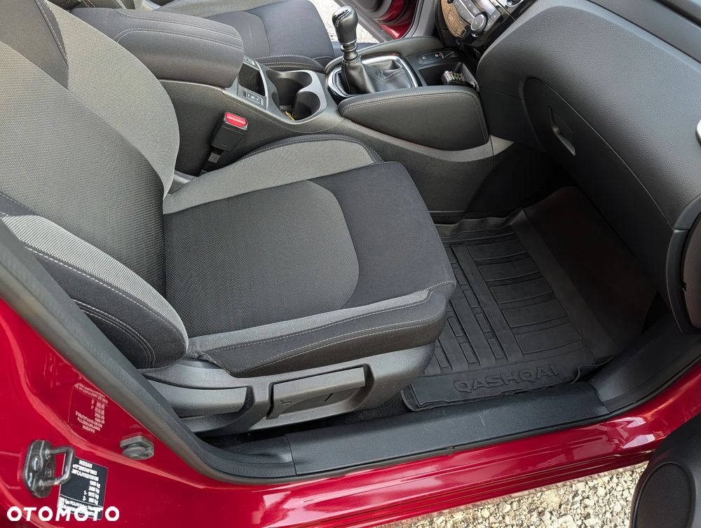 Nissan Qashqai 1.6 DIG-T N-Connecta - 9