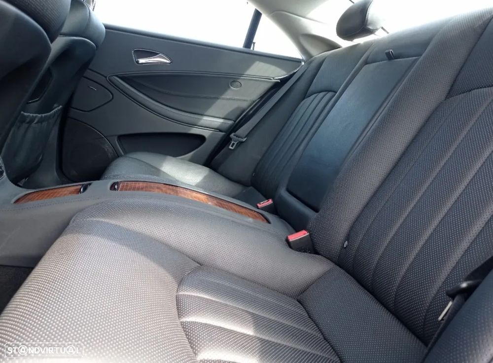 Mercedes-Benz CLS 500 Standard - 8