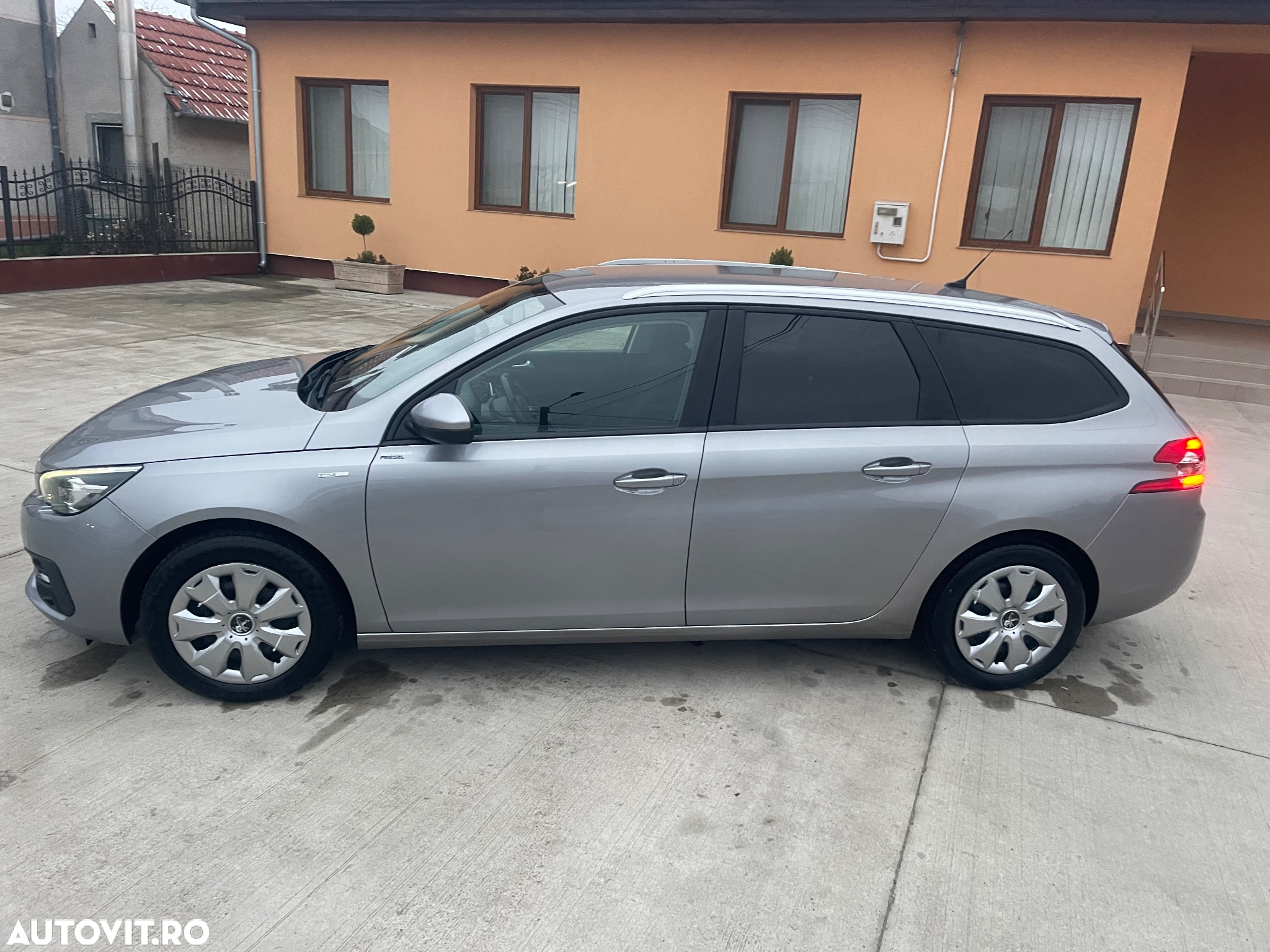 Peugeot 308 BlueHDi FAP 130 Stop & Start Allure Pack - 34