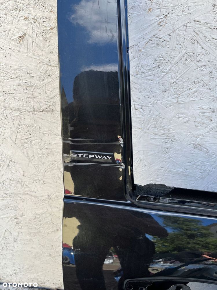 DRZWI PRZEDNIE PRAWE DACIA SANDERO STEPWAY II 2 - 4