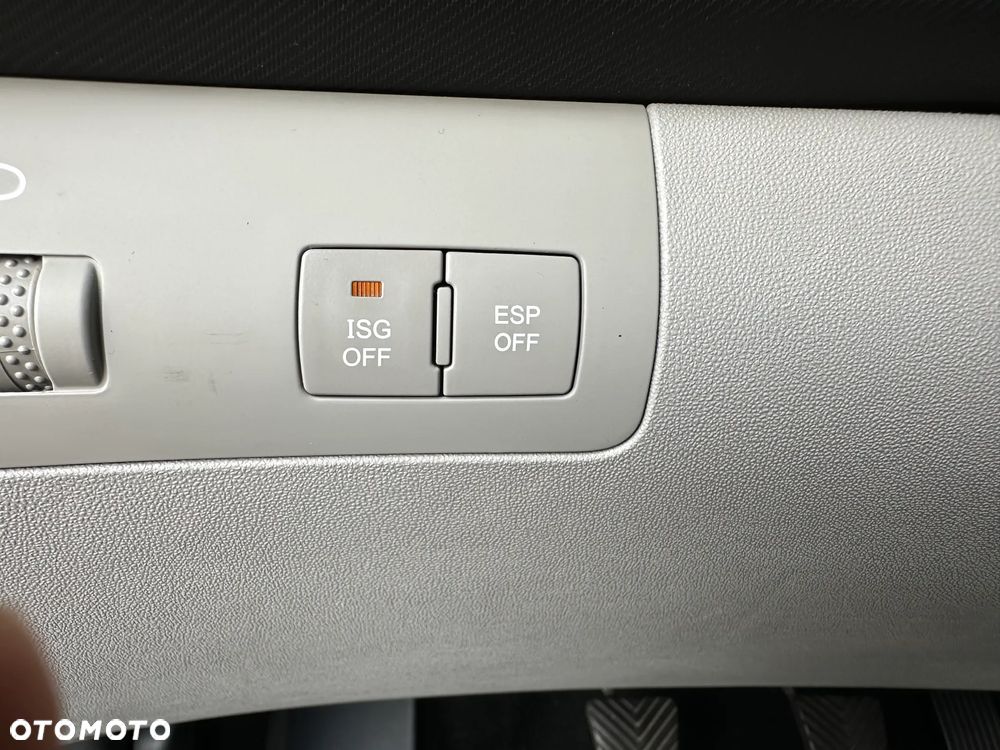 Kia Ceed - 31