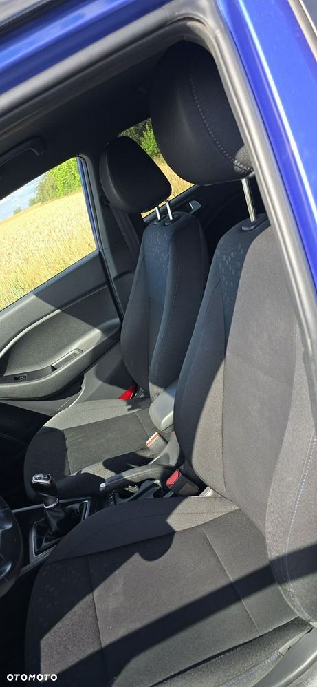 Hyundai i20 - 11