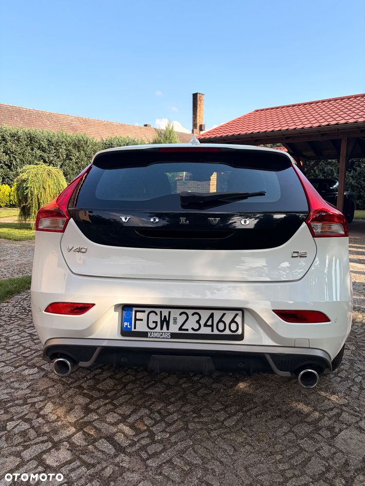 Volvo V40 D2 Drive-E R-Design Kinetic - 3