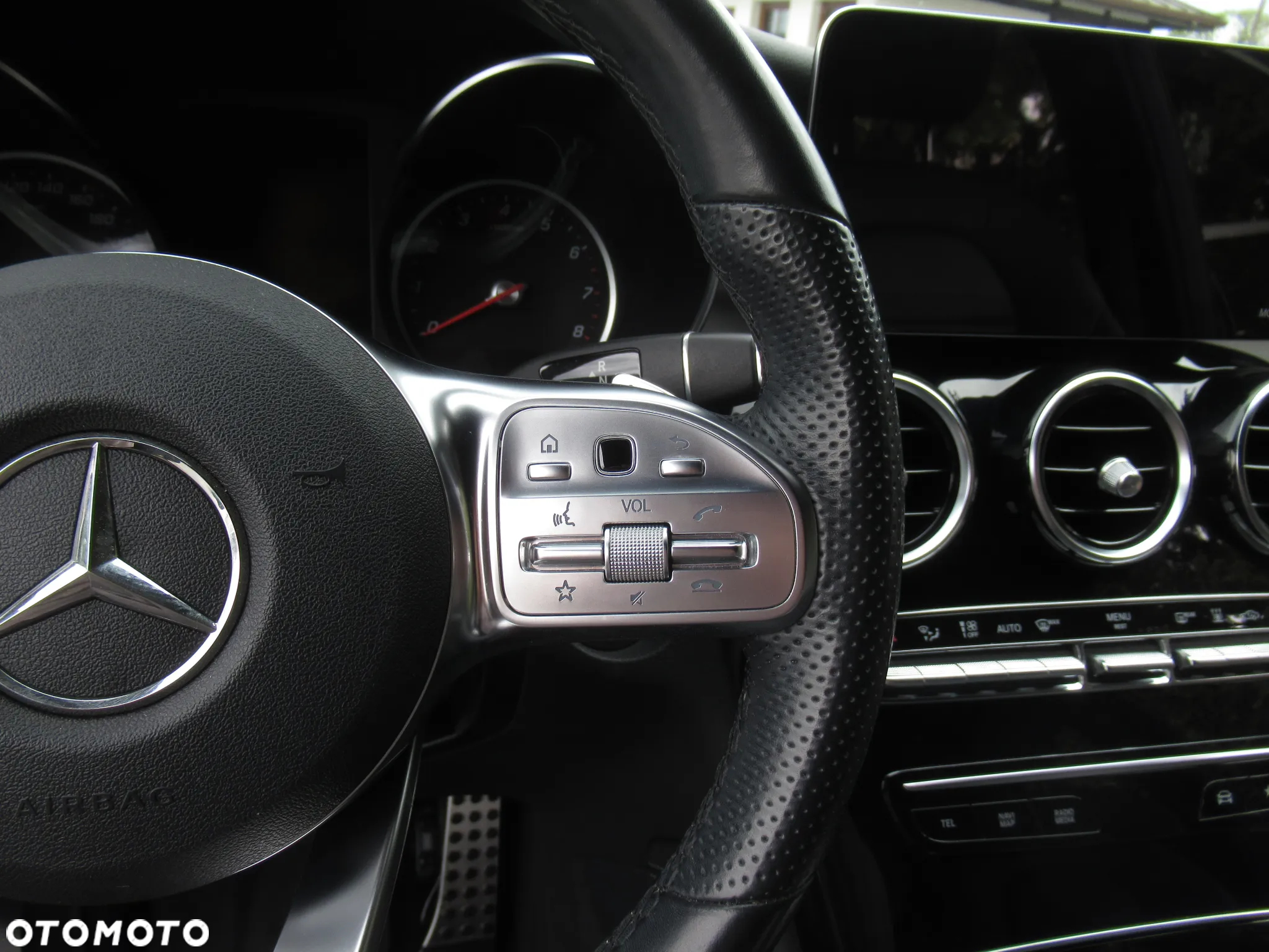 Mercedes-Benz GLC - 15