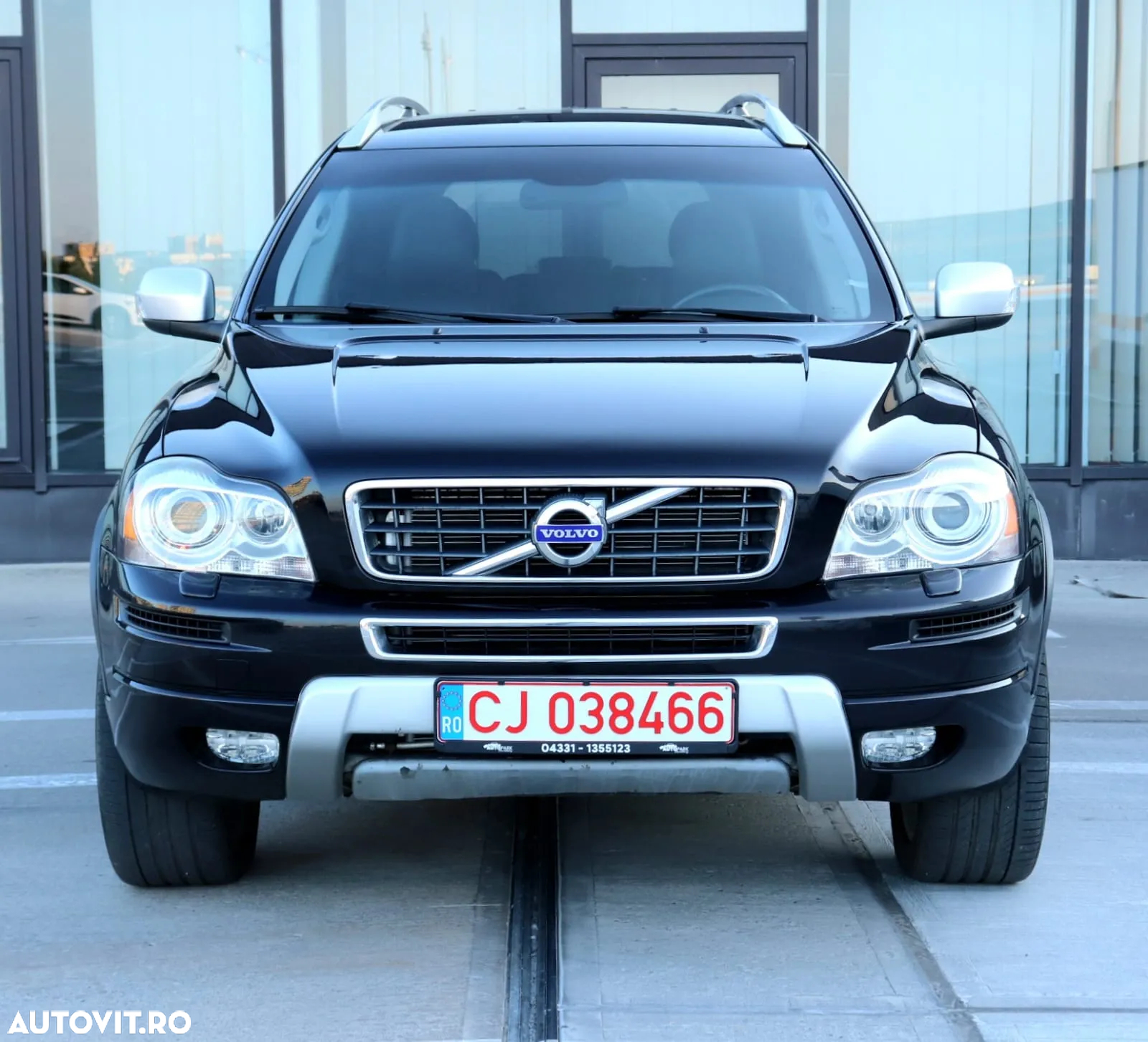 Volvo XC 90 D5 AWD Geartonic Summum - 2