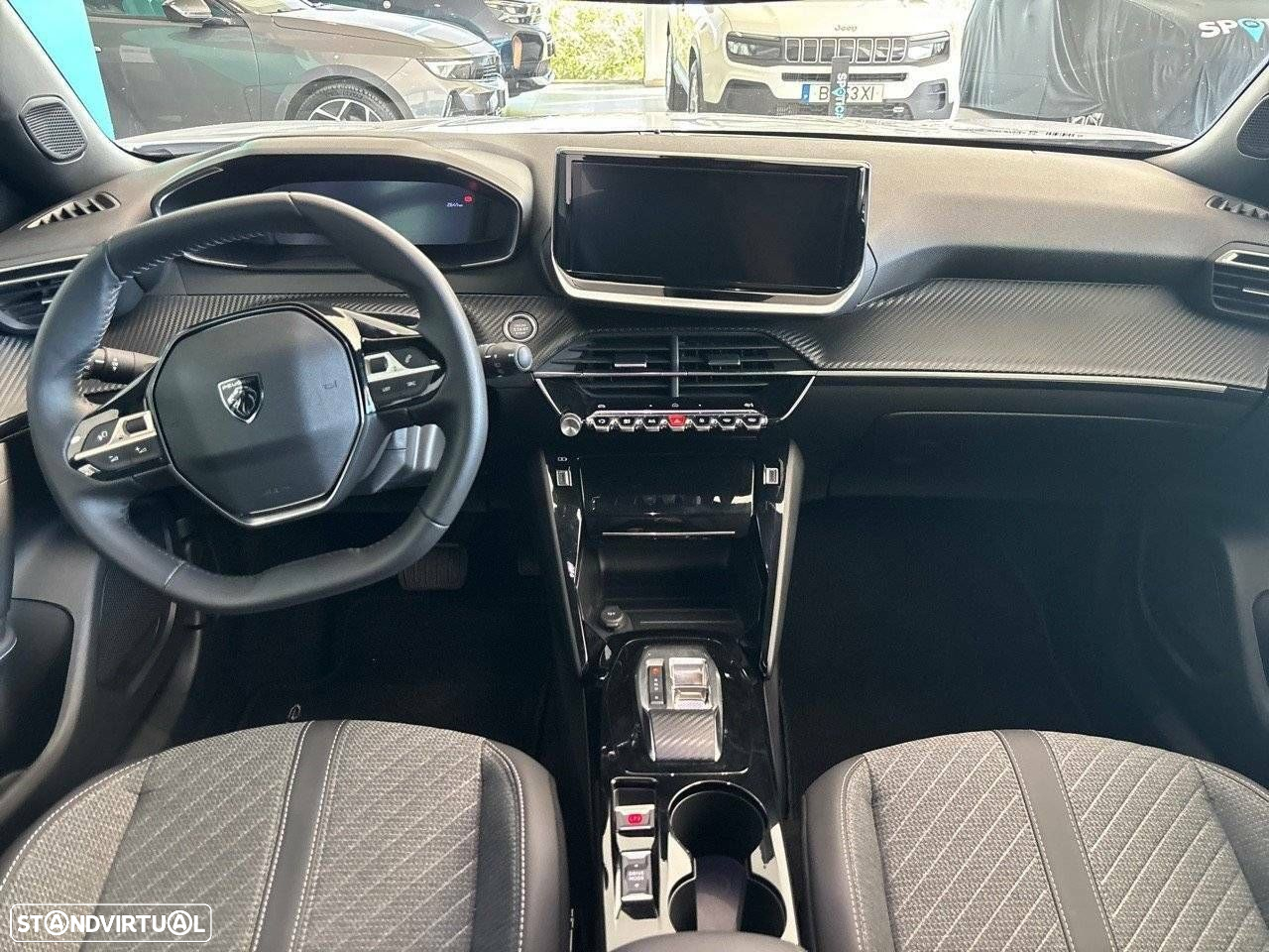 Peugeot e-2008 54 kWh Allure - 8