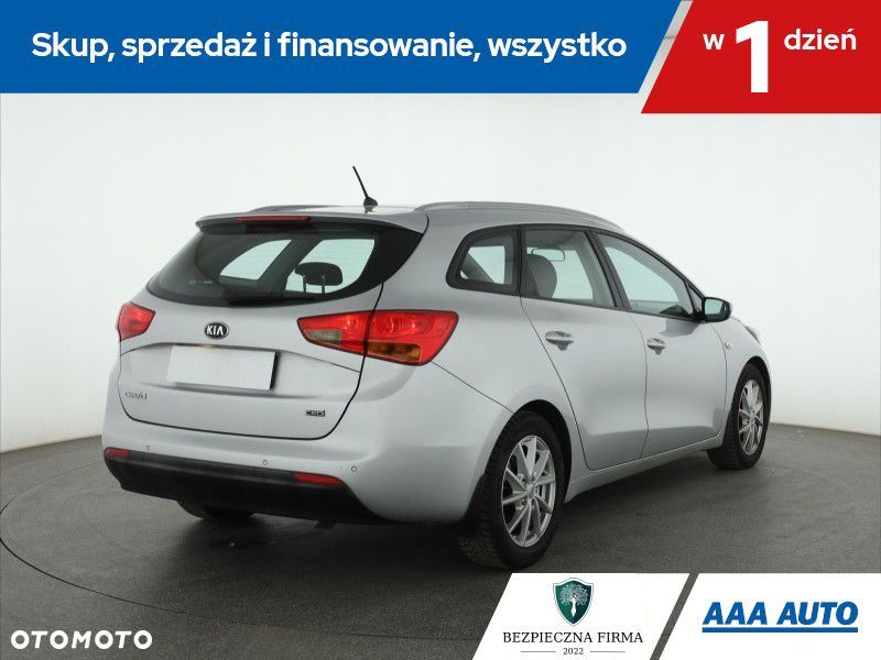 Kia Ceed - 7