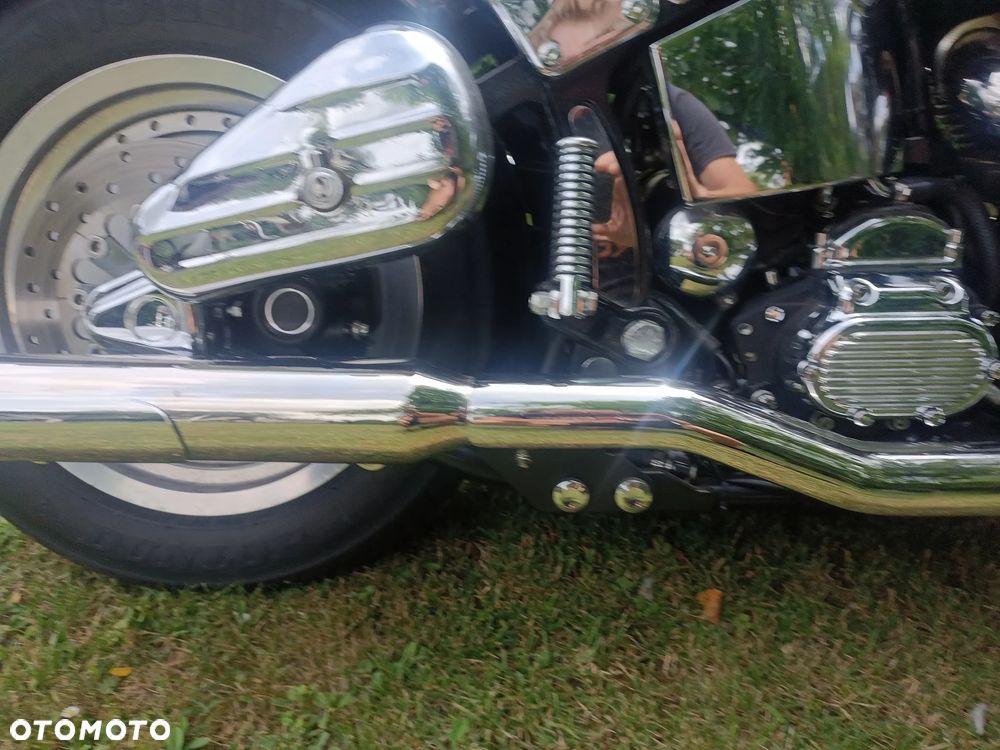Harley-Davidson Softail Fat Bob - 13