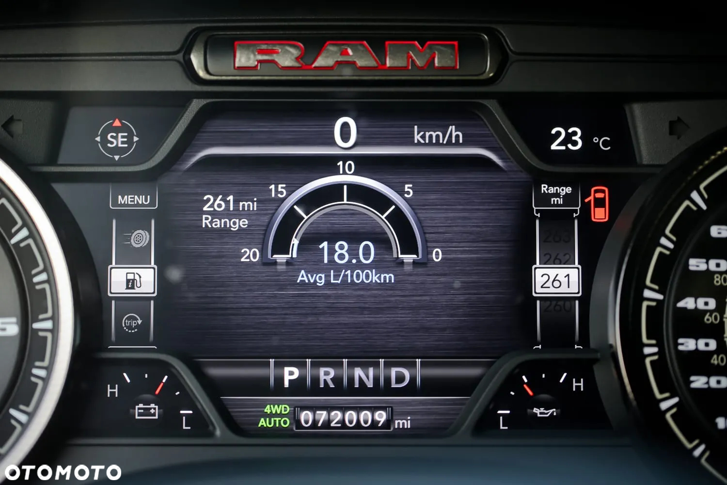 RAM 1500 Crew Cab Laramie - 25