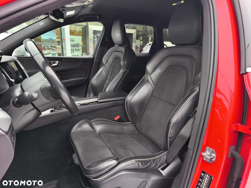 Volvo XC 60 D4 SCR R-Design - 13