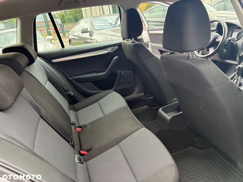 Skoda Octavia 1.6 TDI Active - 14