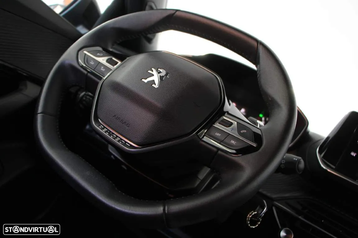 Peugeot 2008 1.2 PureTech Allure EAT8 - 16