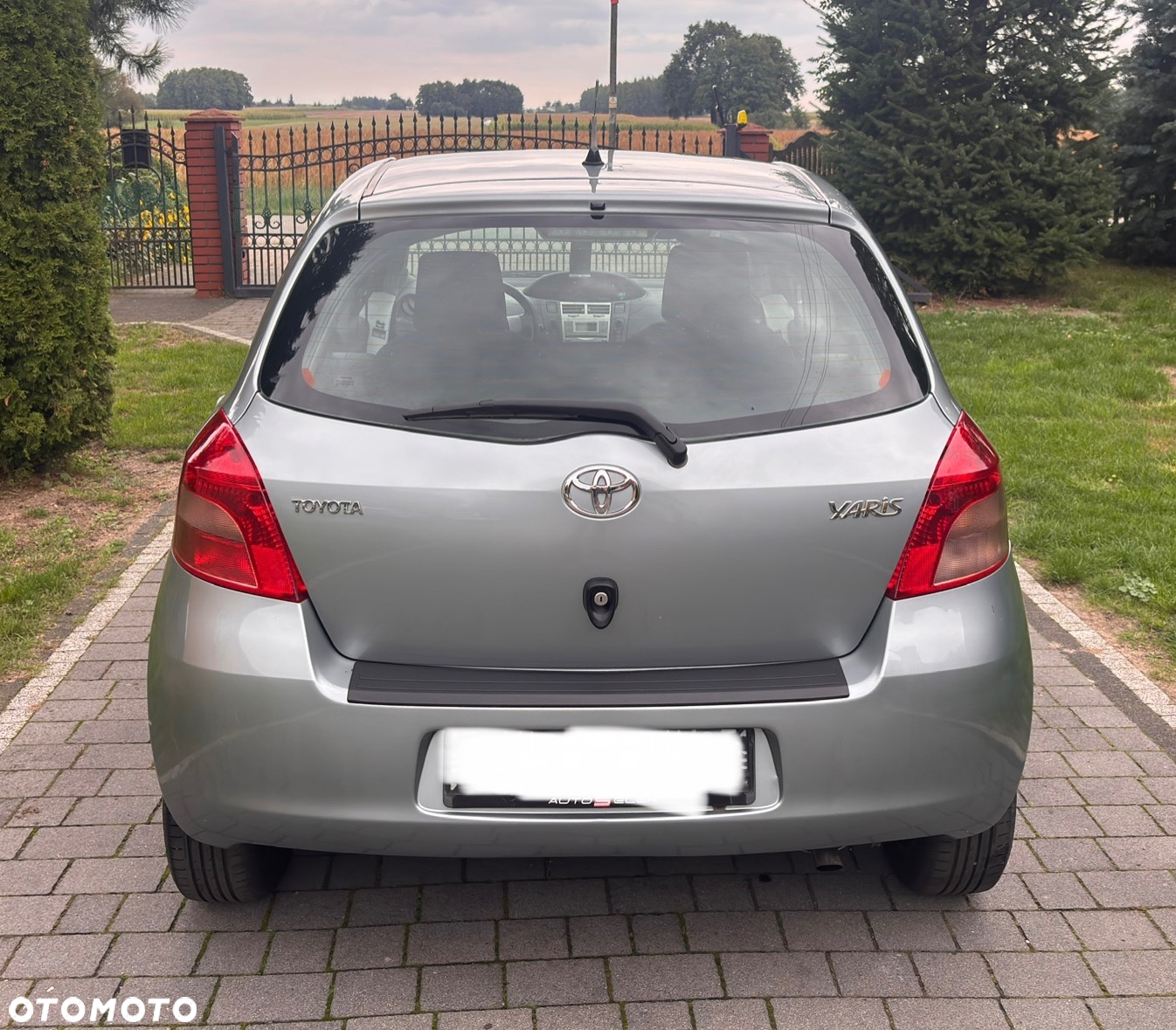 Toyota Yaris 1.3 Luna - 4