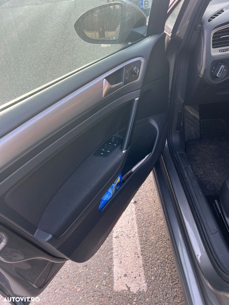 Volkswagen Golf Variant 1.6 TDI BlueMotion Technology DSG Lounge - 13