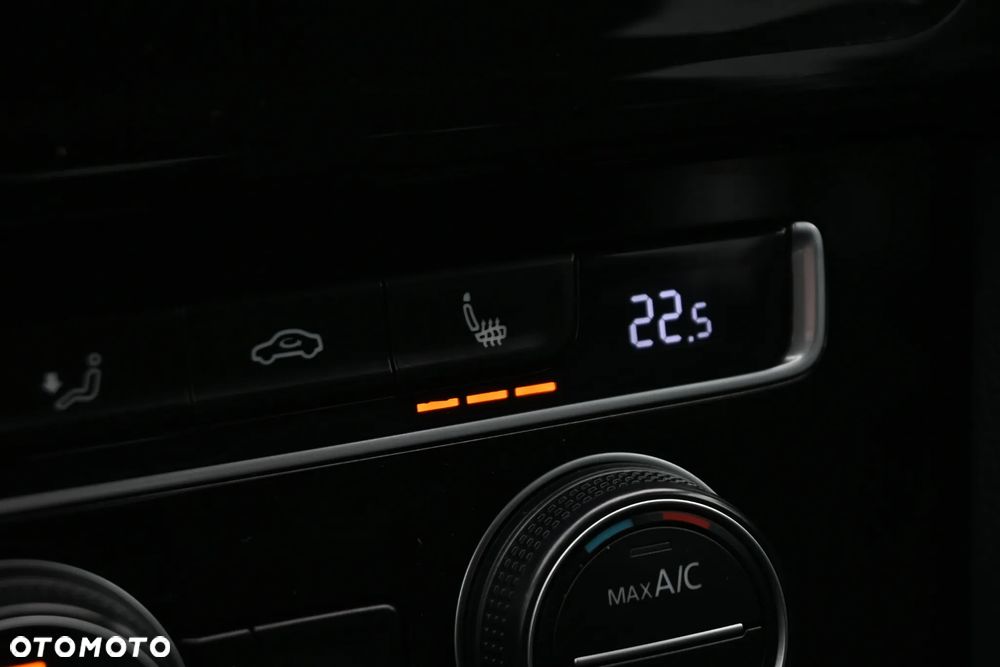 Volkswagen Golf 2.0 TDI BMT Highline DSG - 39