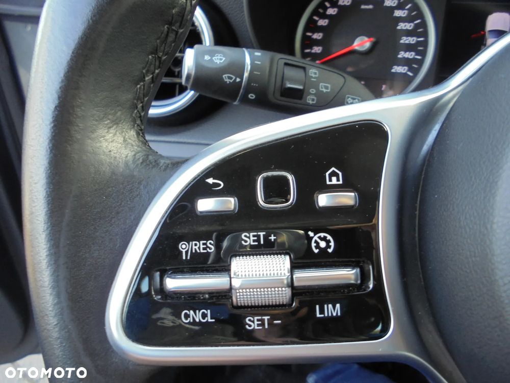 Mercedes-Benz GLC 300 de 4Matic 9G-TRONIC - 19