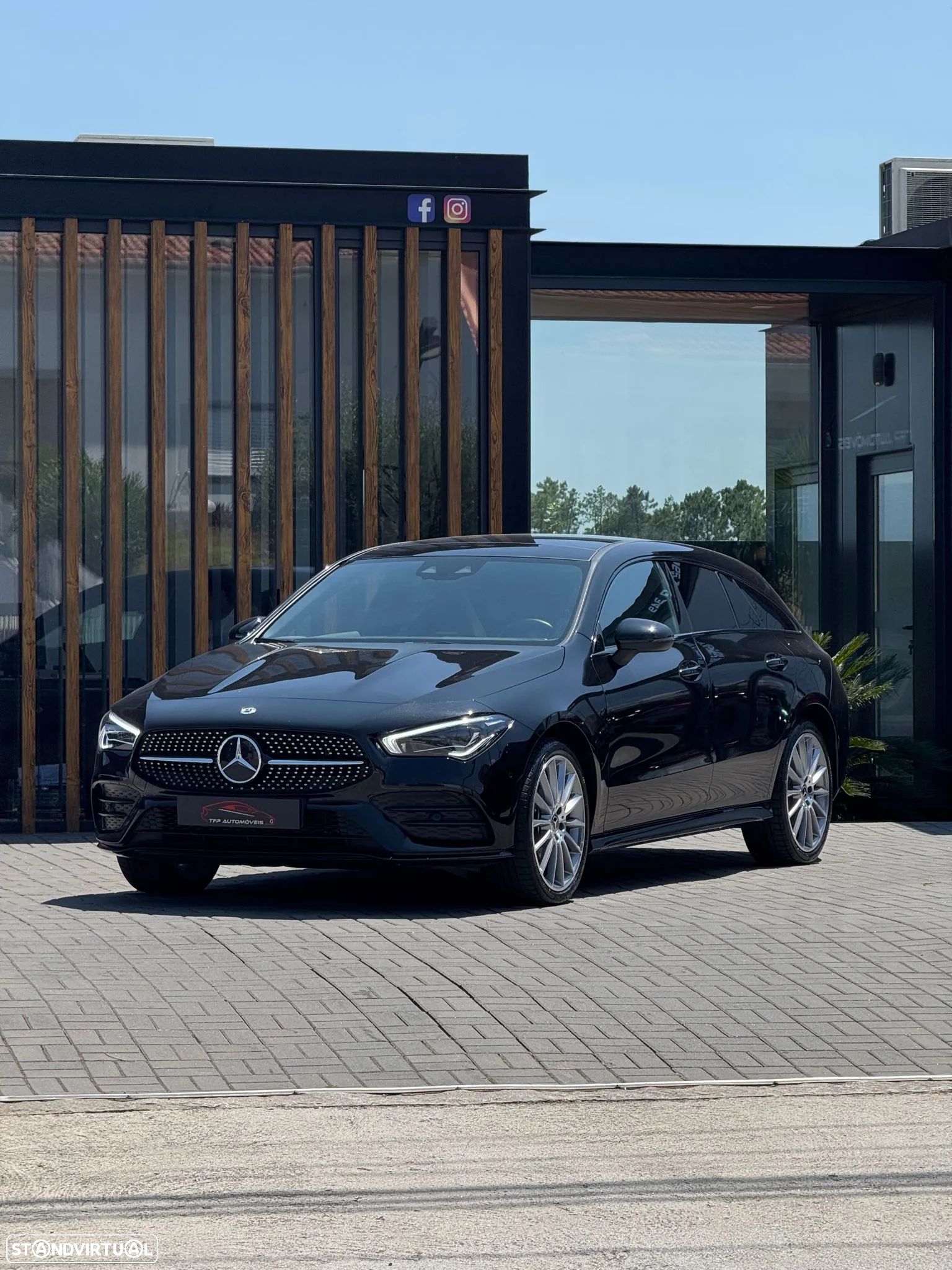 Mercedes-Benz CLA 250 e Shooting Brake AMG Line - 1