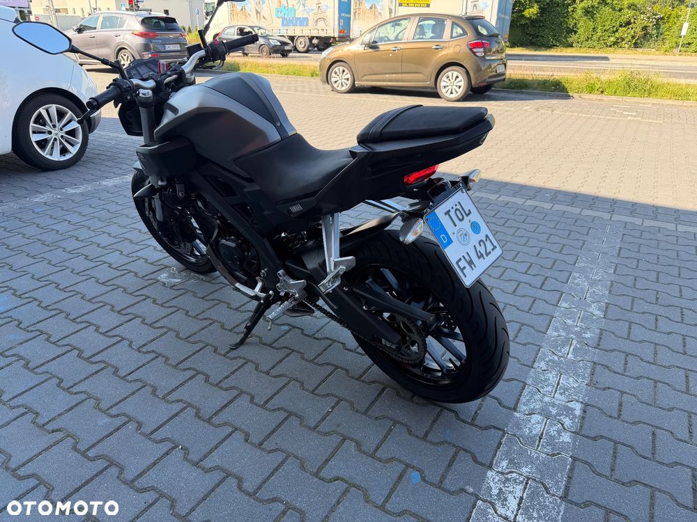 Yamaha MT - 5