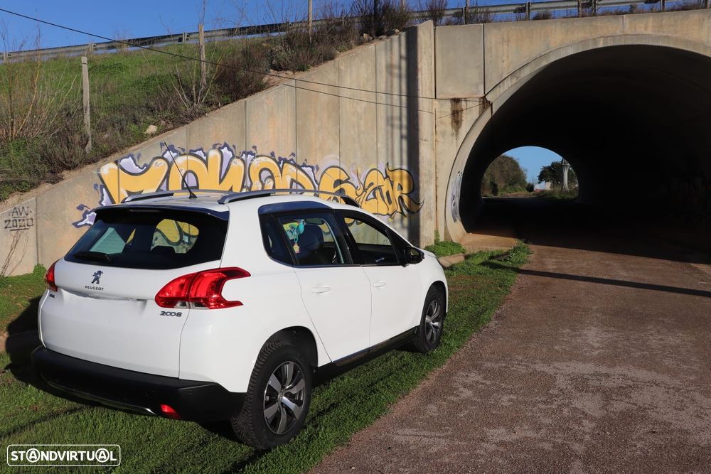 Peugeot 2008 PureTech 110 Stop&Start Allure - 4