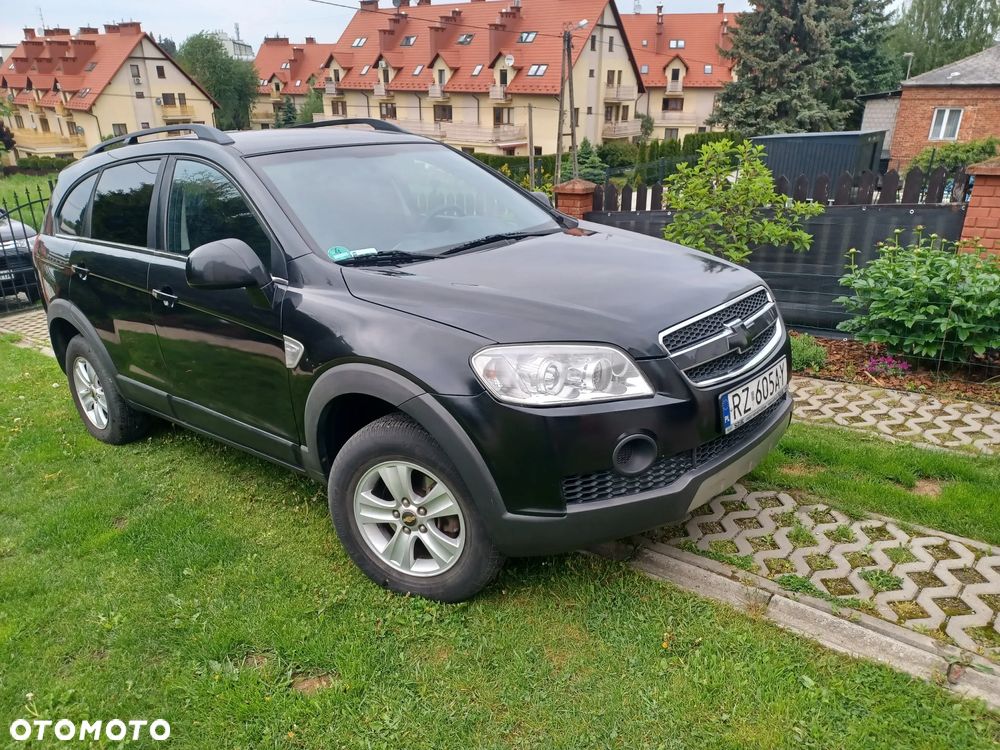 Chevrolet Captiva 2.4 LS 5os - 1