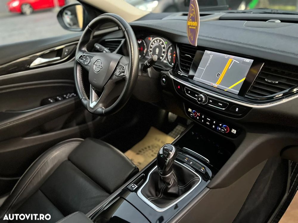 Opel Insignia Sports Tourer 1.6 ECOTEC Diesel Business Innovation - 18