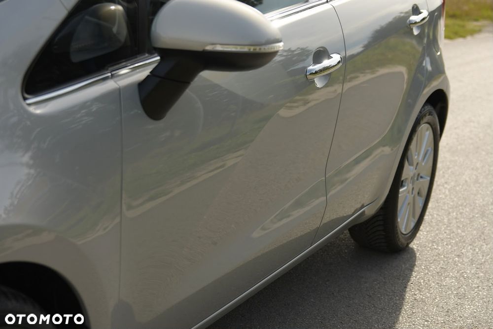 Kia Rio - 8
