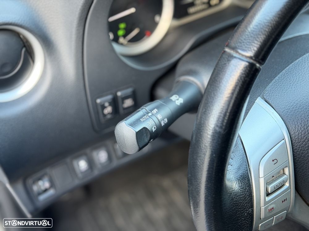 Nissan Navara N-Connecta 2.3 DCi 190HP 4WD 3L - 32