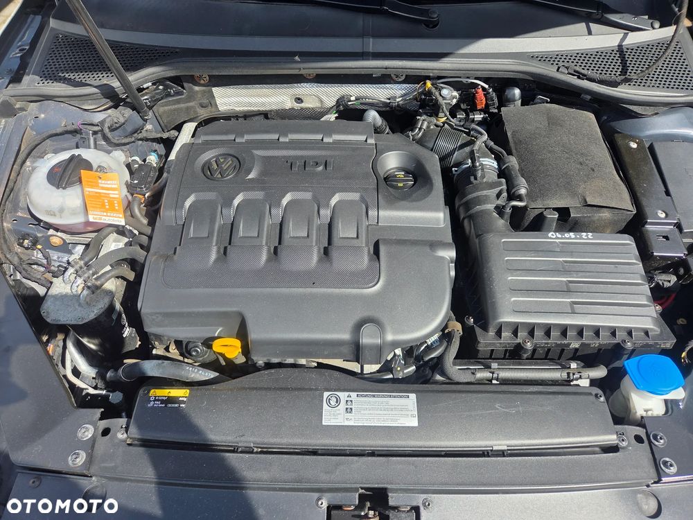 Volkswagen Passat 2.0 TDI (BlueMotion Technology) Comfortline - 19