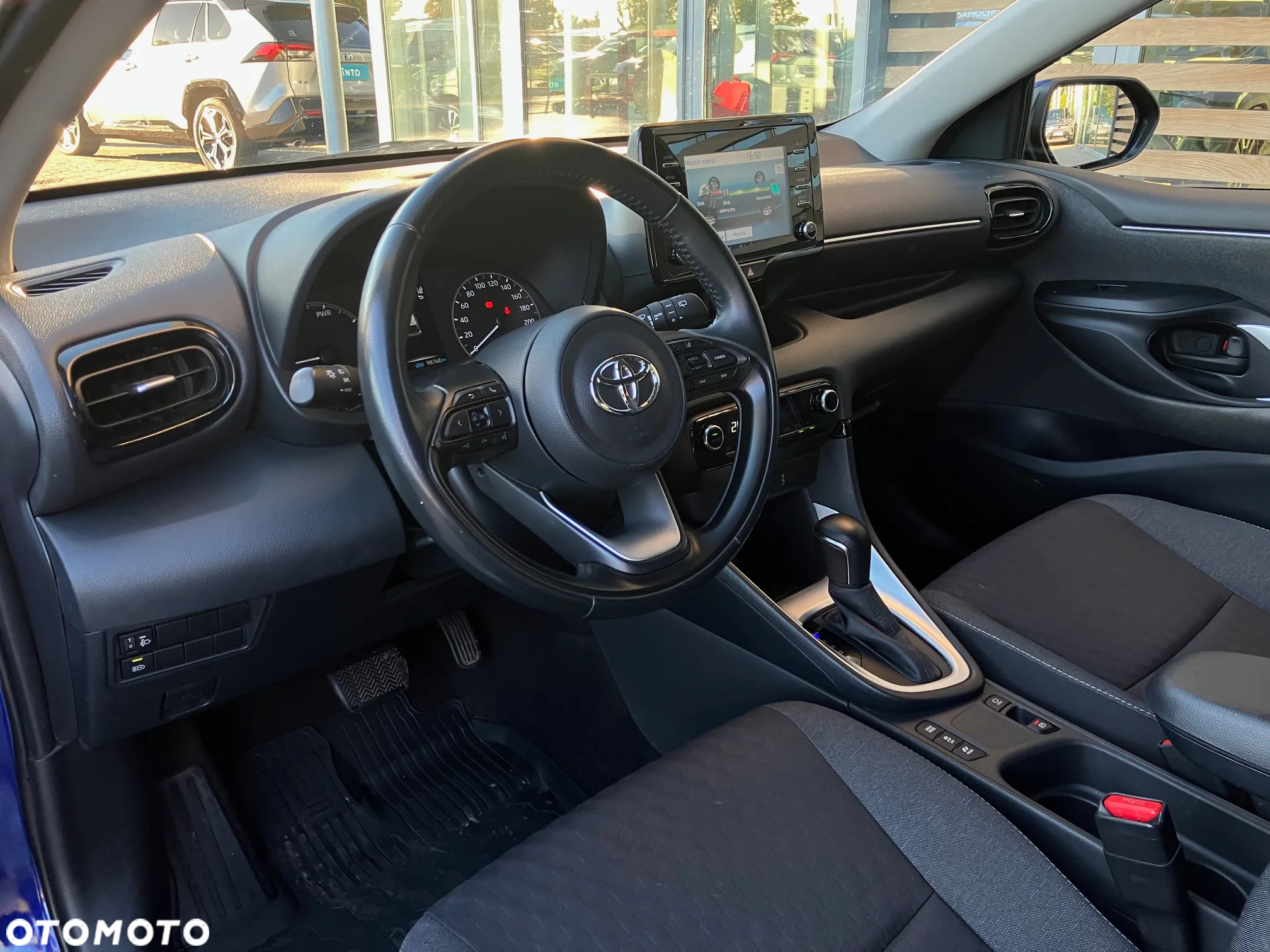 Toyota Yaris Hybrid 1.5 Comfort - 29